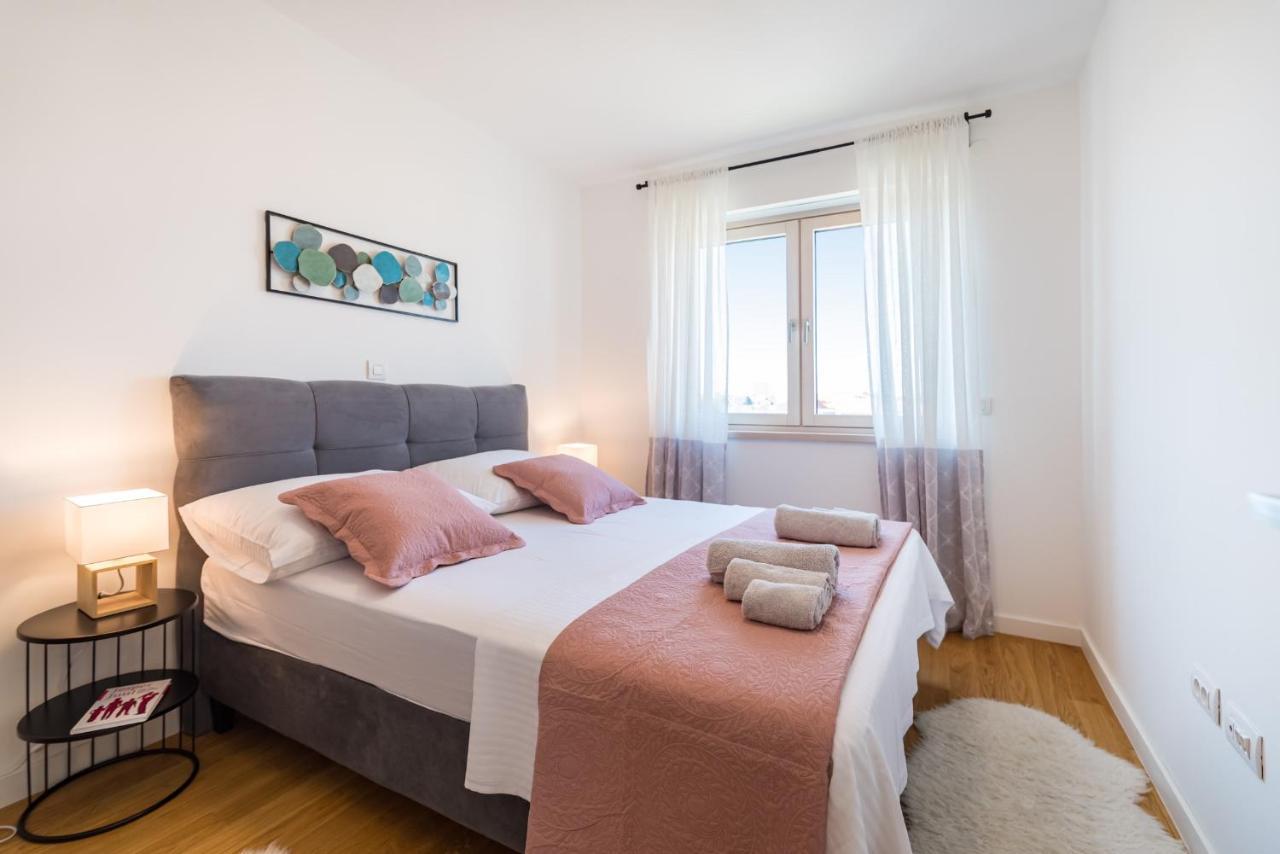 D-Apartment - With Garage And Balcony Zadar Buitenkant foto
