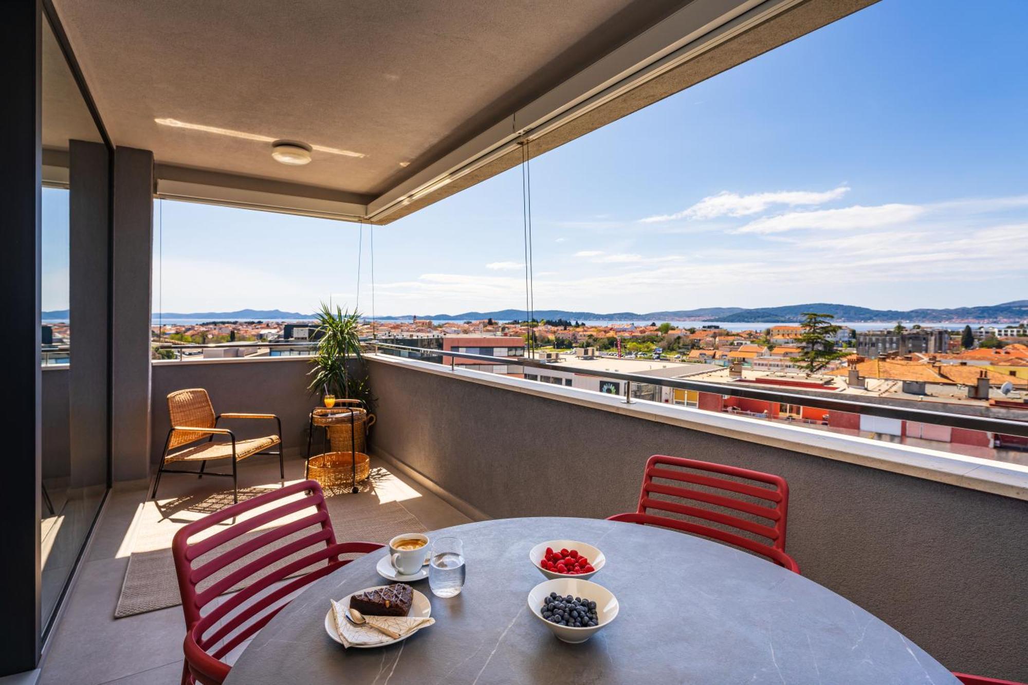 D-Apartment - With Garage And Balcony Zadar Buitenkant foto